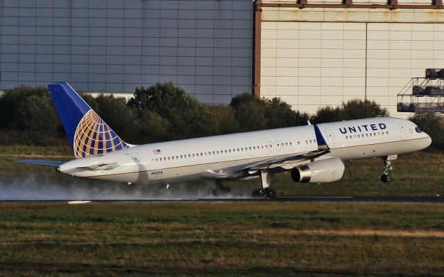 N12114 — - united 757-2 n12114 dep shannon for newark 16/10/14.