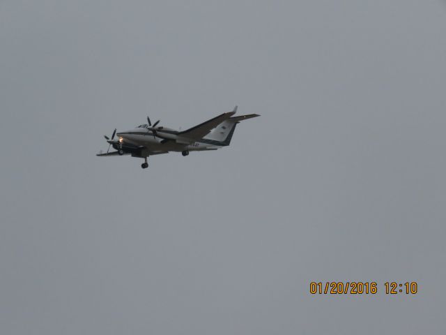 Beechcraft Super King Air 200 (N56AY)