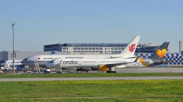 BOEING 757-300 (D-ABOC) - Condor Boeing 757-330 D-ABOC in Frankfurt 