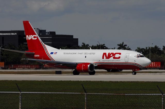 BOEING 737-300 (N360WA)