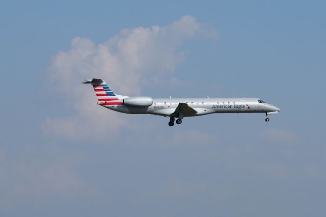 Embraer ERJ-145 (N662EH)