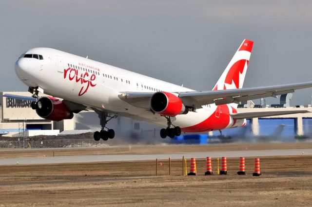 BOEING 767-300 (C-GHPN) - On the way to LAS/KLAS.