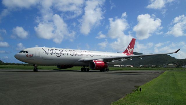 Airbus A330-300 (G-VKSS)