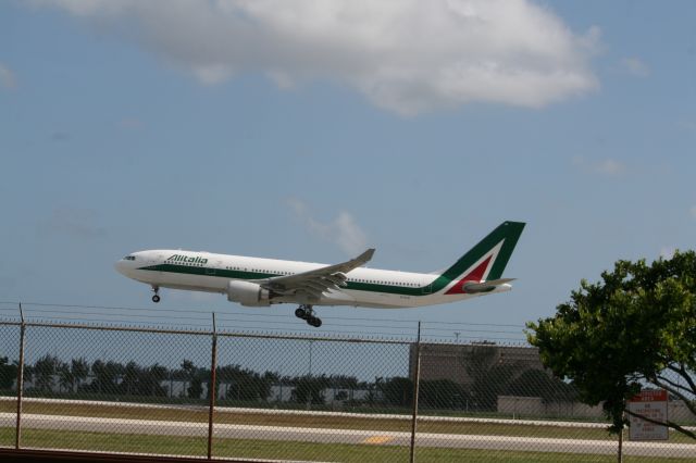 Airbus A330 (EI-EJO)