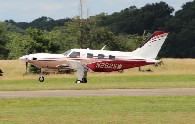 Piper Malibu Meridian (N282SW) - Landing rwy 27 on 6/24/2011