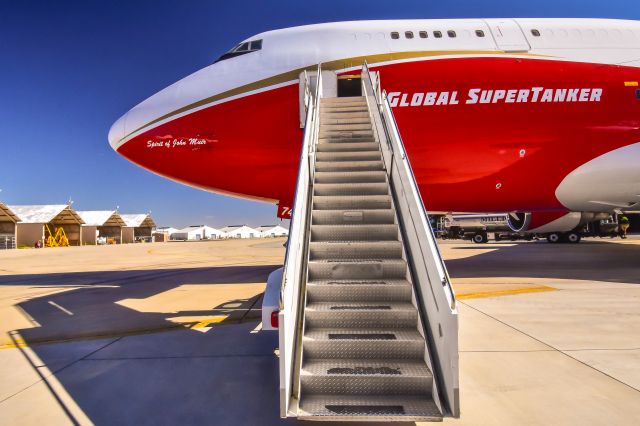 Boeing 747-200 (N744ST) - As a professional photographer doing an assignment I received the grand tour of N744ST courtesy of Global SuberTanker LLC