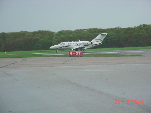 Cessna Citation CJ1 (N525WH) - Landing 27 on 4/28/09