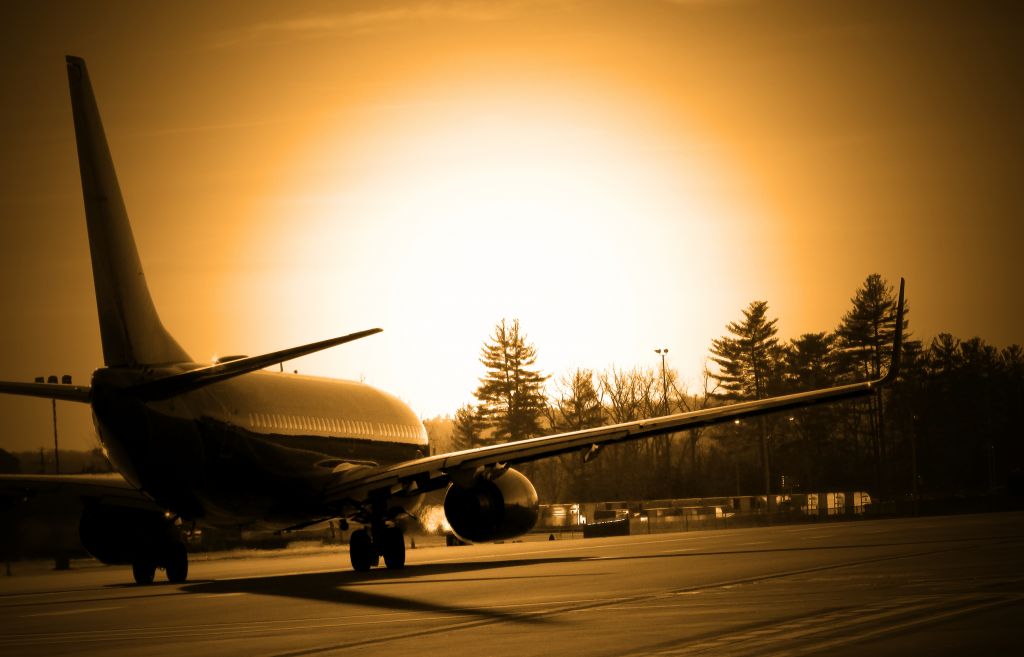 Boeing 737-700 —