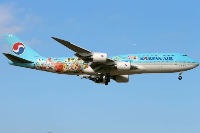 BOEING 747-8 (HL7630)