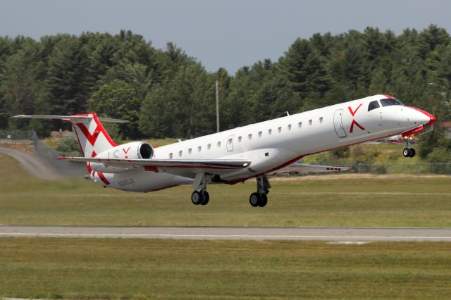 Embraer ERJ-145 (N245JX) - 'Bigstripe 9401' departing to Louisville