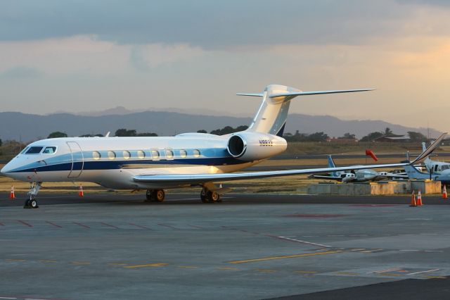 Gulfstream Aerospace Gulfstream G650 (N8833)