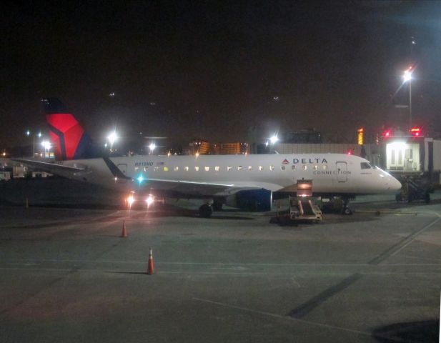 Embraer ERJ 175 (N818MD) - At New Yorks La Guardia airport.