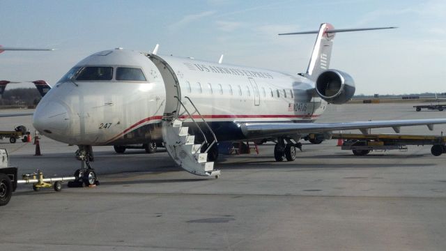 Learjet 35 (N247JS) - Waiting for boarding at KCLT...