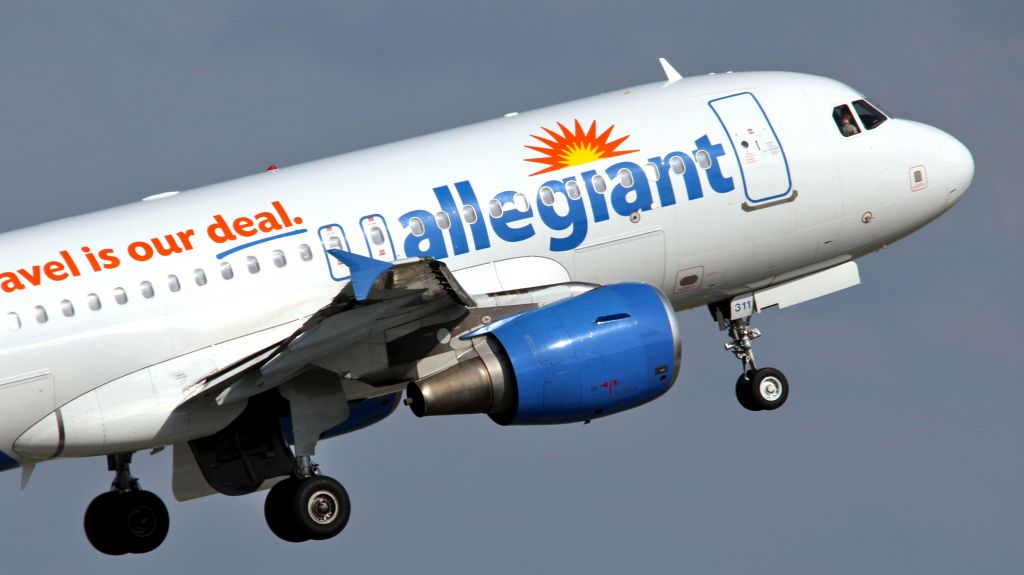 Airbus A319 (N311NV)