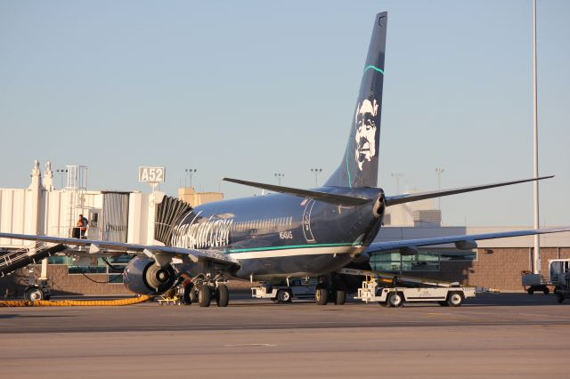 Boeing 737-800 (N548AS)