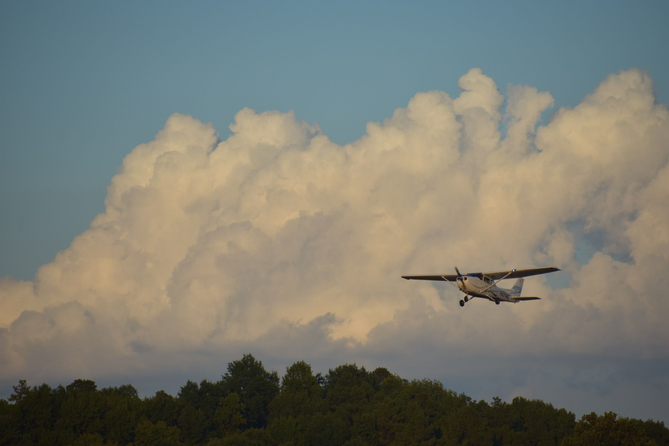 Cessna Skyhawk (N824MC)