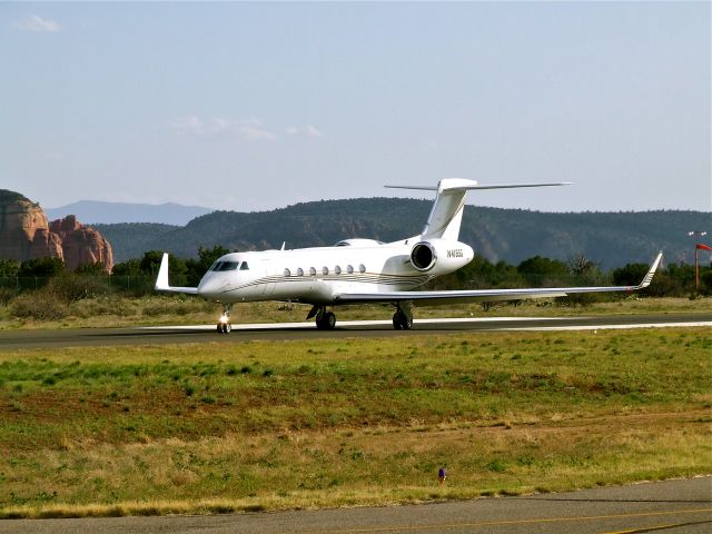 Gulfstream Aerospace Gulfstream V (N418SG) - G5 landing at Sedona Airport, Sedona Arizona