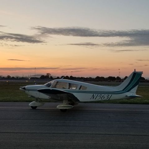 Piper Cherokee (N15631)