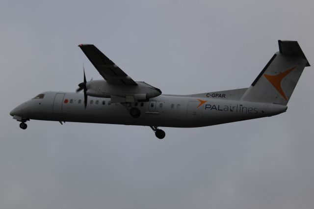 de Havilland Dash 8-300 (C-GPAR)