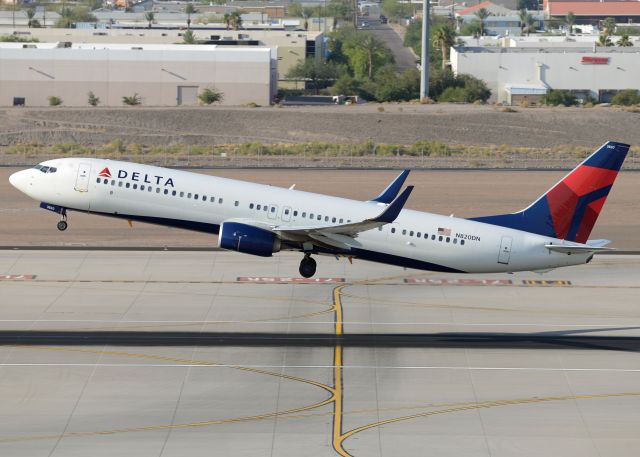 Boeing 737-900 (N820DN)
