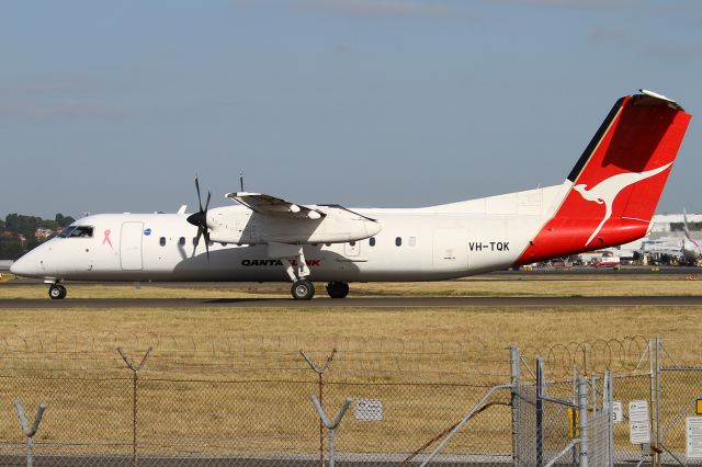 de Havilland Dash 8-300 (VH-TQK)