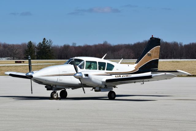 Piper Apache (N241TN)