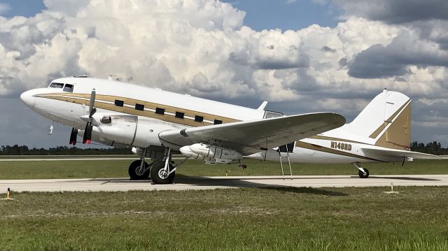 Douglas DC-3 (N146RD) - 2019