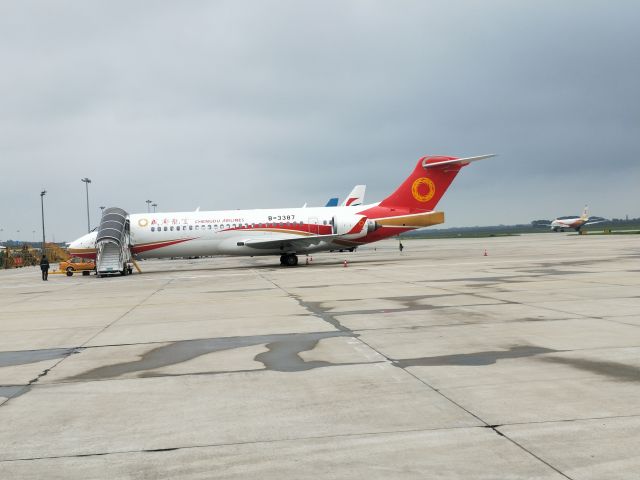 COMAC ARJ-21-700 Xiangfeng (B-3387) - 2019-07-22