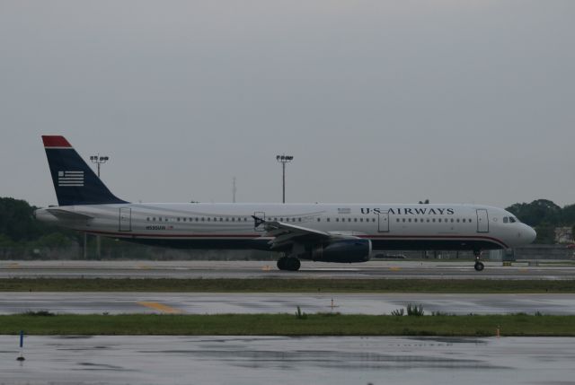 Airbus A321 (N535UW)