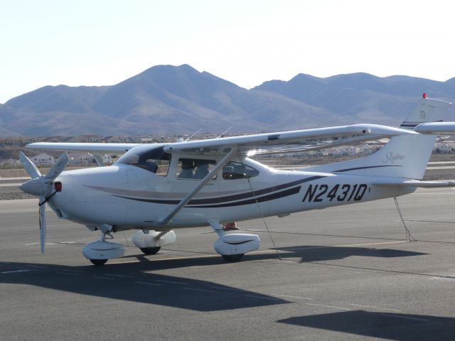 Cessna Skylane (N2431Q)