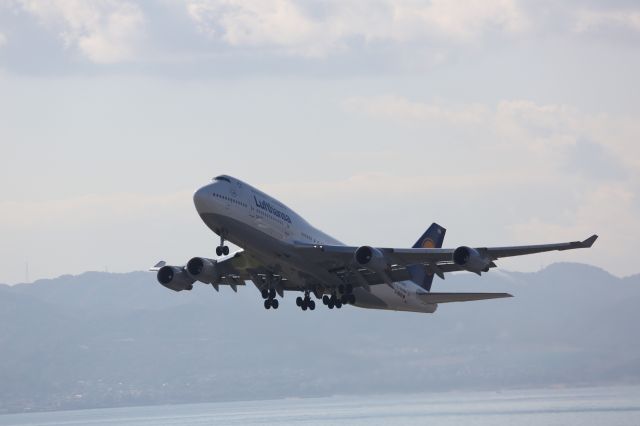 Boeing 747-400 (D-ABVM)