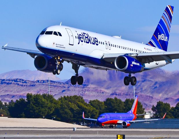 Airbus A320 (N598JB) - N598JB JetBlue 2004 Airbus A320-232 C/N 2314 "Me & You & A Plane Named Blue"  - Las Vegas - McCarran International (LAS / KLAS) USA - Nevada, January 12, 2012 Photo: Tomás Del Coro