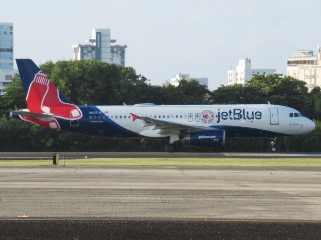 Airbus A320 (N605JB)