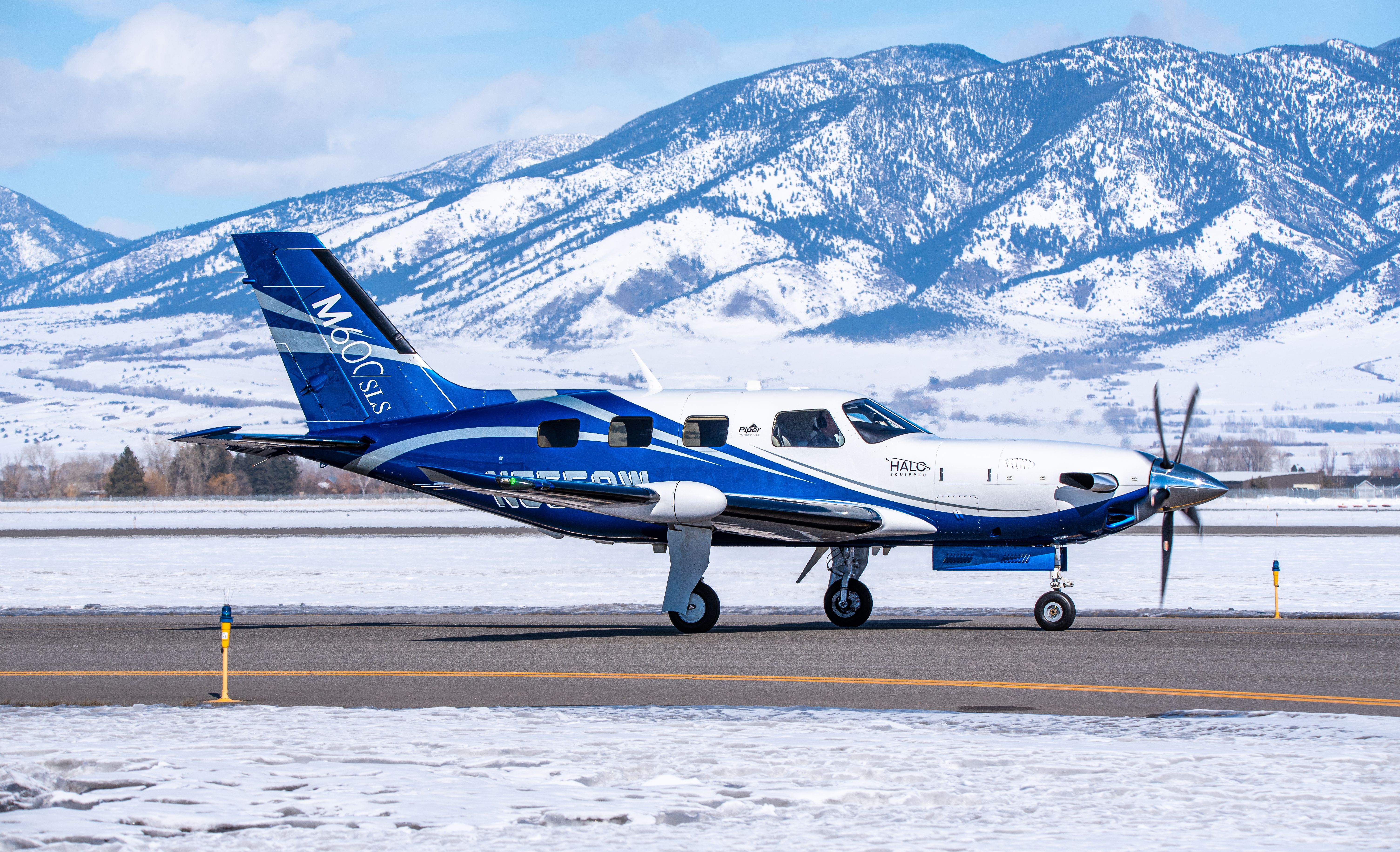 Piper Malibu Mirage (N5559W) - Nice M600 taxi at KBZN