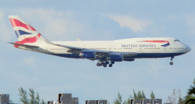 Boeing 747-400 (G-CIVM)