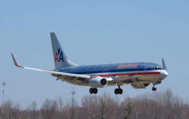 Boeing 737-800 (N853NN)