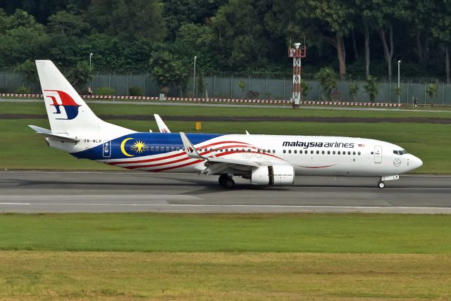 Boeing 737-800 (9M-MLP)