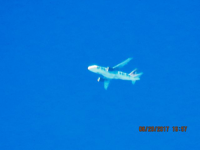 Airbus A319 (N901FR)