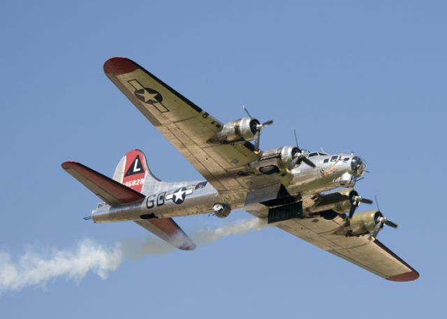 Boeing B-17 Flying Fortress (N3193G) - "Yankee Lady" at Wings over Halls air show