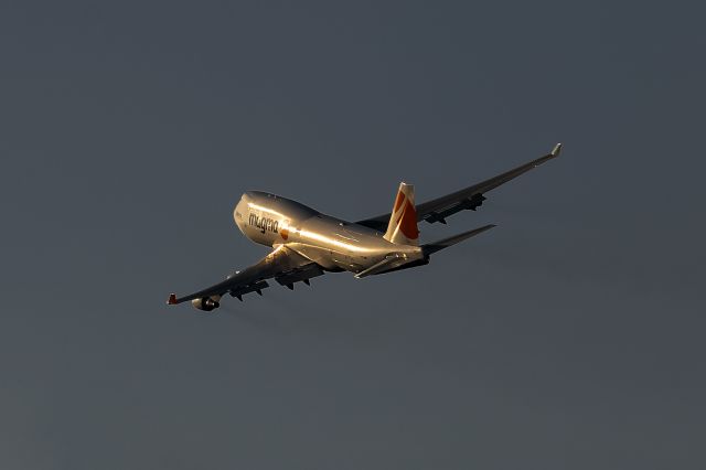 Boeing 747-400 (TF-AMI)