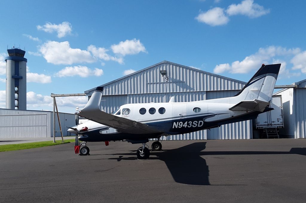 Beechcraft King Air 90 (N943SD)