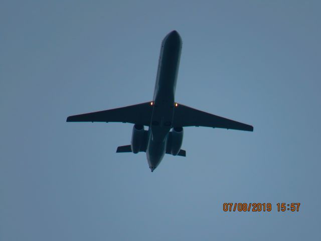 Embraer ERJ-135 (N818AE)