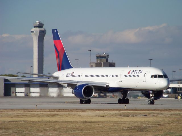 Boeing 757-200 (N527US)