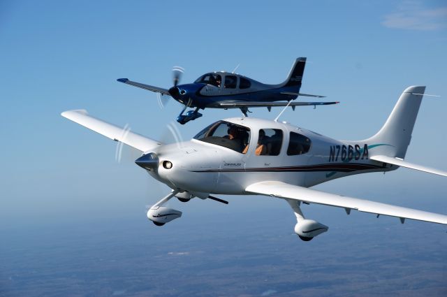 Cirrus SR-22 (N766SA) - Formation flying over South Carolina 2018