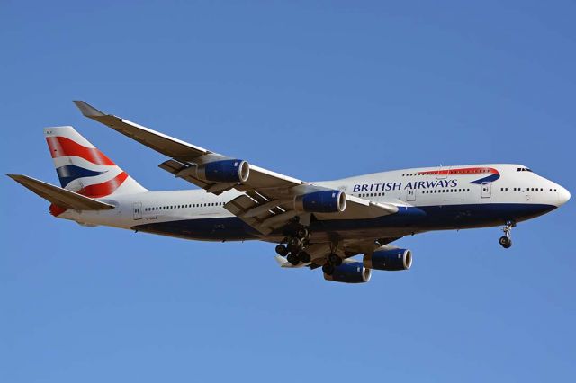 Boeing 747-400 (G-BNLK) - British Airways Boeing 747-436 G-BNLK at Sky Harboron June 22, 2018.