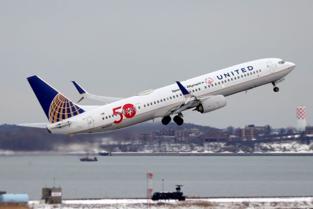 Boeing 737-900 (N66837) - UA 448 heading out to Denver