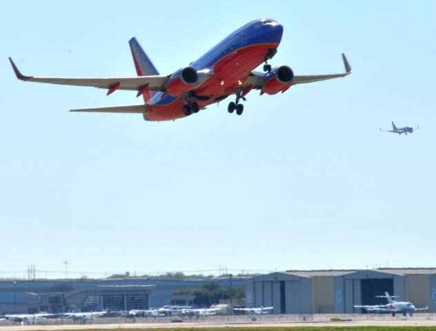 BOEING 737-300 (N947WN)