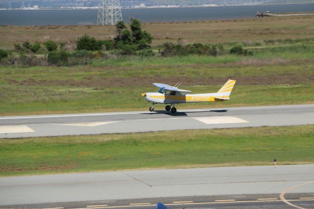 Cessna 152 (N747ZP) - Landing RWY 31 at PAO