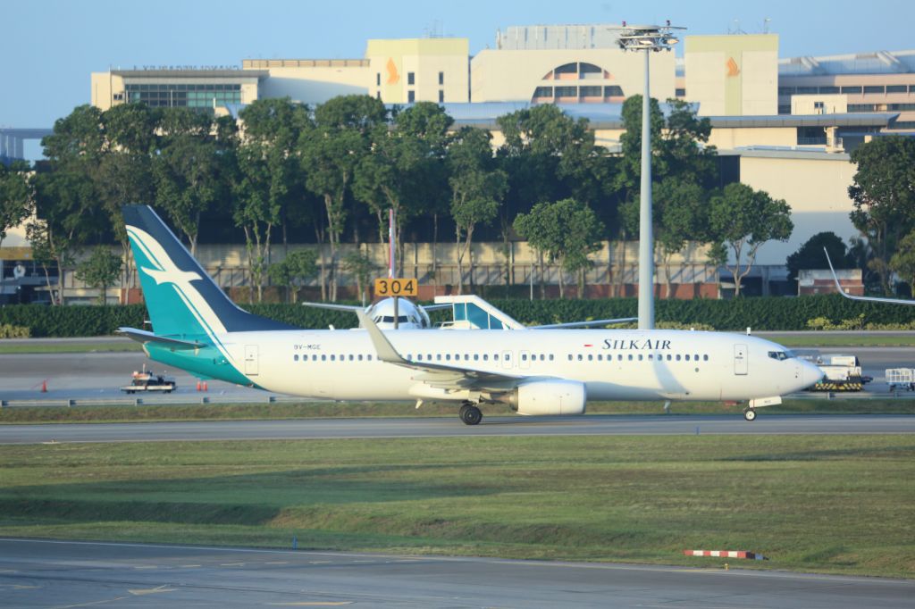 Boeing 737-800 (9V-MGB)