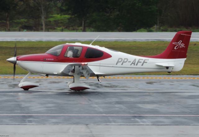 Cirrus SR-22 (PP-AFF)